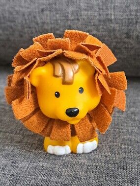 Little People Lion Touch And Feel Fisher Price  2005